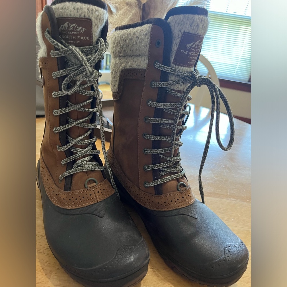 The north face snow boots